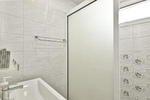 Cozy flat for 3 on a Budget