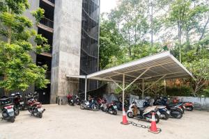 Private apartment at Emerald Terrace