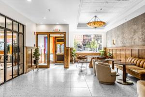 Historic DTWN Hotel, The Phenix, King Bed, Room # 303