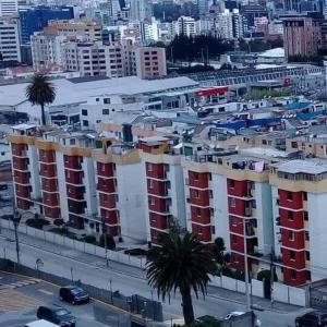 Departamento Amoblado en Quito Norte, sector la Udla Universidad Av Granados