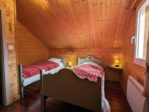 Maisons de vacances Gite Vagney, 4 pieces, 6 personnes - FR-1-589-283 : photos des chambres