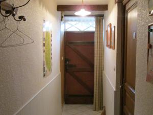 Maisons de vacances Maison cosy avec terrasse, 3 chambres, wifi, animaux acceptes, ideal pour familles en Meuse - FR-1-585-2 : photos des chambres