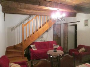 Maisons de vacances Maison cosy avec terrasse, 3 chambres, wifi, animaux acceptes, ideal pour familles en Meuse - FR-1-585-2 : photos des chambres