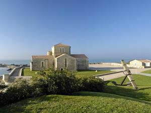 Appartement T3 avec Piscine à 200m de la Côte Sauvage et Proche Plages - Les Sables-dOlonne - FR-1-92-602