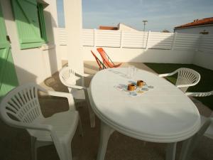 Maison cosy à 900m de la plage avec jardin clos et parking privatif - FR-1-22-182