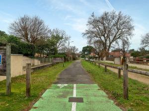 Appartement 4 pers, Pieds des Pistes Cyclables, Terrasse, BBQ, Proche Plages et Activités - FR-1-50-107