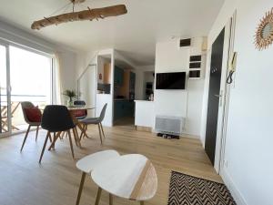 Appartements Duplex lumineux a St-Brevin, proche plage et commerces, parking ferme, 2/3 pers - FR-1-364-151 : photos des chambres