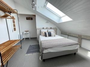 Appartements Duplex lumineux a St-Brevin, proche plage et commerces, parking ferme, 2/3 pers - FR-1-364-151 : photos des chambres
