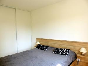 Charmant gîte à Saint-Rémy-en-Rollat avec terrasse et animaux acceptés - FR-1-489-492