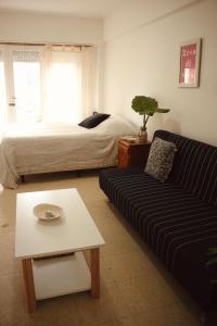 Ambiente cómodo y luminoso con balcón- Zona céntrica