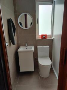 4 bedroom apt 5 mins away from beach and amenities