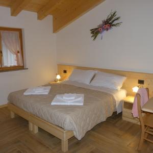 Deluxe Doppel-/Zweibettzimmer mit Gartenblick