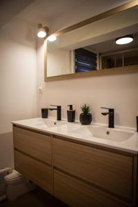 Maisons de vacances Maison Renove Spacieuse Cosy Jardin 8 Pers : photos des chambres