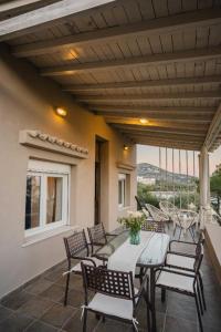 Our House 2 Luxury Suites