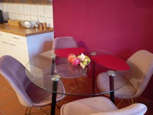 Hochparterre mit Balkon und Gartenblick - Elisabeth von Berg