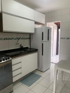 Apt no Icaraí mobiliado de frente para a praia.