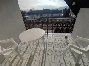 Two-Bedroom Apartment room in Viola Apartmanház