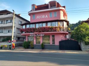 Family Hotel Flora