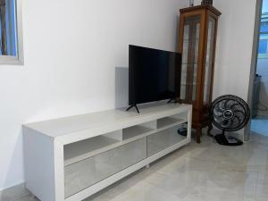 Quarto e sala 100 mts da praia