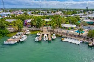 Captain Pip's Marina & Hideaway - Little Torch Key