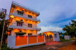 Dreamland Retreat with Swimming Pool - Kottakupam