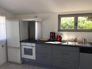 Corsicadream Arone superbe appartement dans villa, vue panoramique mer, piscine, proche Porticcio