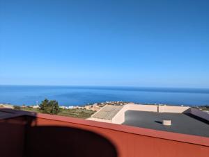 Casa Adora mit 3 Schlafzimmern, Garten und Meerblick