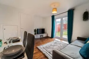 Modern Luxury 2 Bed Didcot Home with Free Parking - 旺塔奇