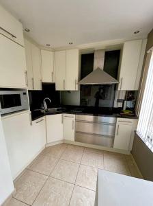 apartment 2 miles from Maastricht