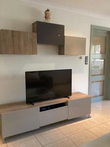 apartment 2 miles from Maastricht