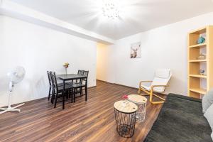 CENTRAL & AFFORDABLE by JR City Apartments