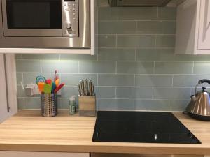 Lovely Annexe near SurbitonKingston, SW London
