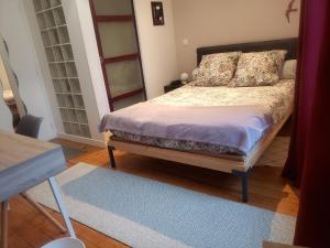 Appartements Logement central, calme, proche chateau et INSEAD : photos des chambres