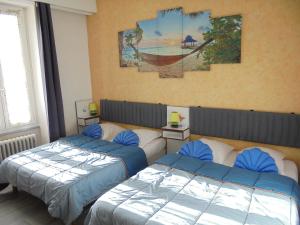 Hotels Hotel De La Gare : photos des chambres