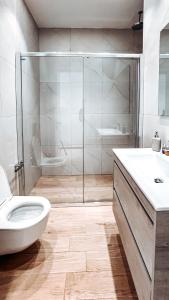 360 Nicosia Heights, Gym & Pool