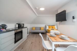 Cosy 4th Floor studio apartment in Brick Lane