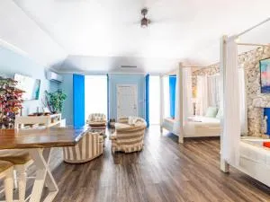 Studio Palms BC - Nassau Estate