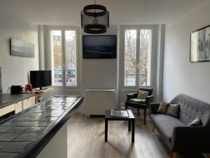 Superbe 2 pièces proche Nation - 4-Sterne-Hotels in Paris