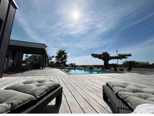 Villa bord de mer - 4hvězdičkové hotely ve městě Plouhinec