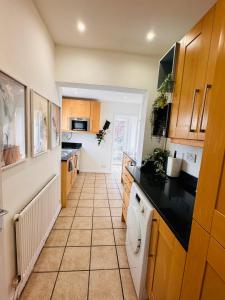 Spacious Private En-suite Room in Birmingham - Halesowen R3