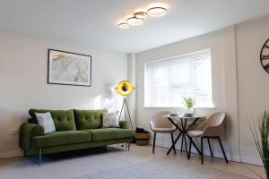 Stylish 1 bed apartment with free parking