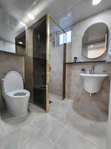 Suite 2 Phòng Ngủ (Two-Bedroom Suite)