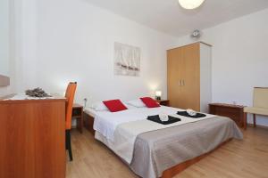 Holiday home Luka-sauna & jacuzzi