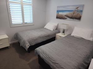 Aqua View 504, 29 Canberra Tce, Kings Beach