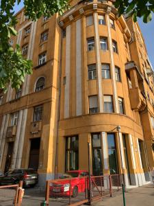 Riverside Gem in the city center