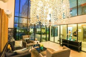 中央公寓 1bedroom Centrio Condominium 211