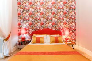 Queen Room with Balcony room in Guest House 73