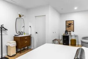 The Phenix Historic DWTN Hotel, King Bed, Room # 306 - Dedham