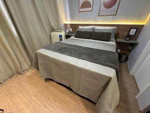 Studio Paris prox Metro Bras Feirinha Madrugada Templo Salomão