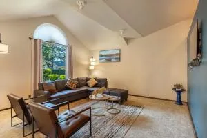 Comfy 4B/2b home near Dunes & Ocean! Pet Friendly! - Mapleton